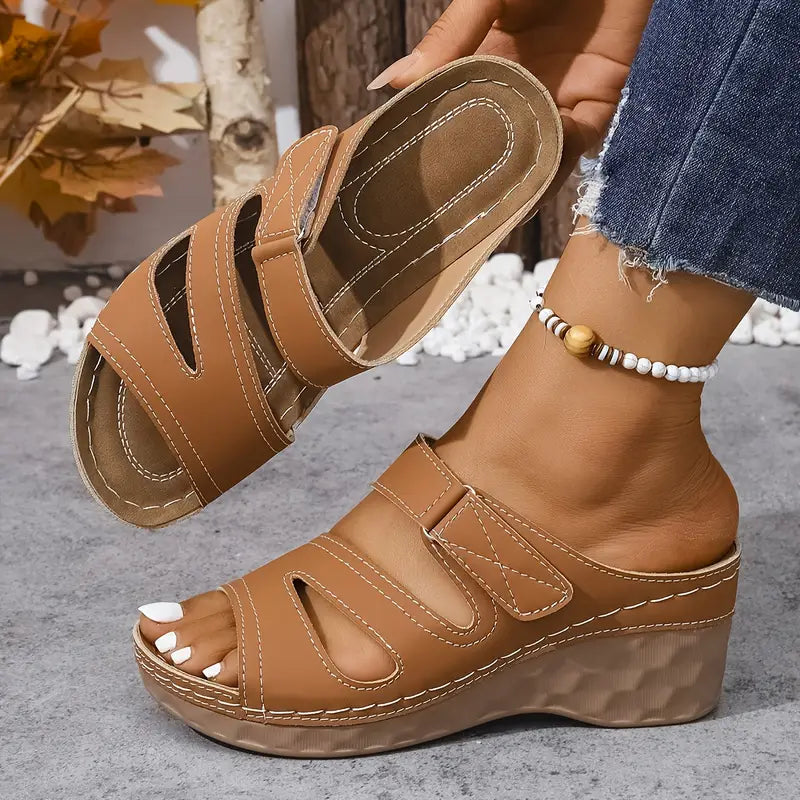 Rowella™ – Elegante Sleehak Sandalen met Verstelbaar Enkelbandje
