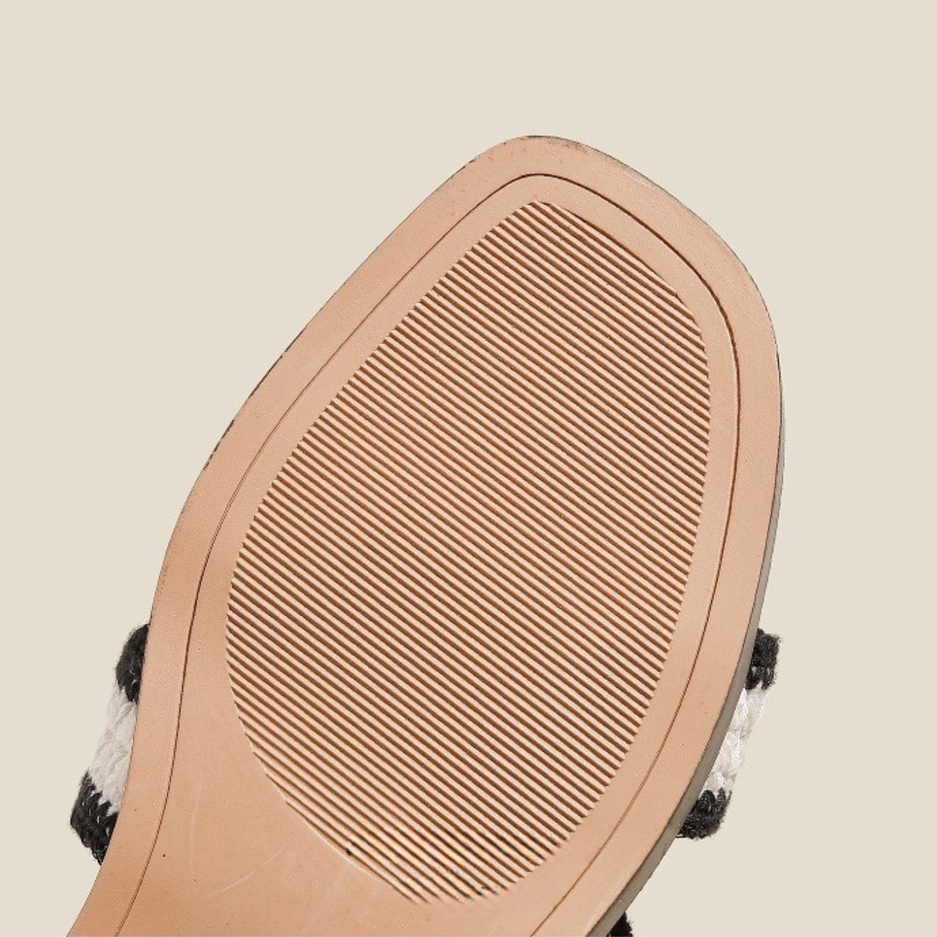 ÉLISE RAPHIA | ELEGANTE SANDALEN