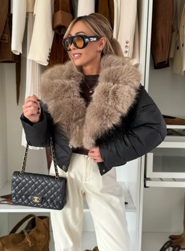 Sanna | Lyxig Dunjacka med Generös Fuskpälskrage