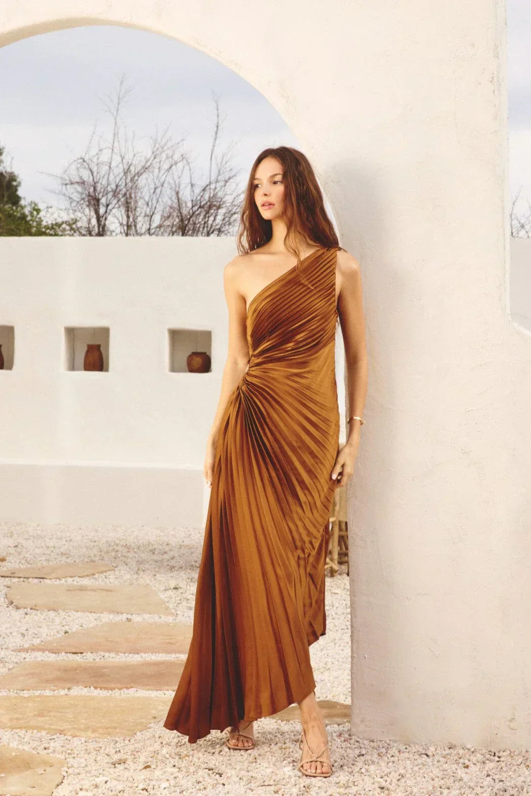 Sylviana - One-Shoulder Geplooide Midi Jurk