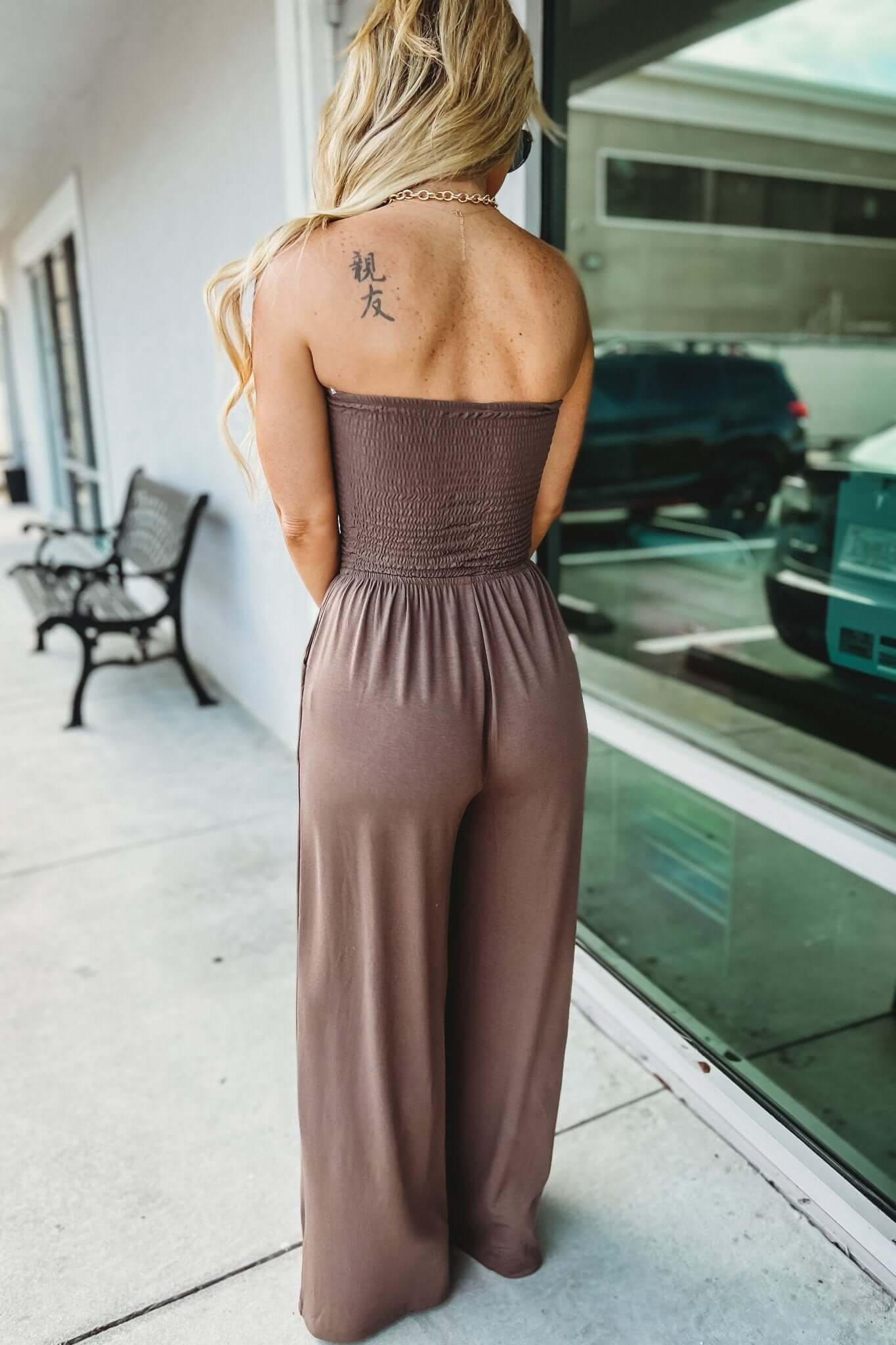 Élodie™ – Trendy Off-Shoulder Jumpsuit