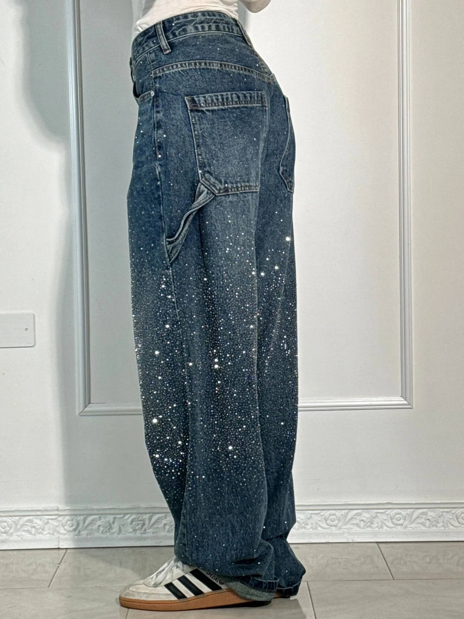 Amalia | Hoge taille broek met wijde pijpen en knoopzakken