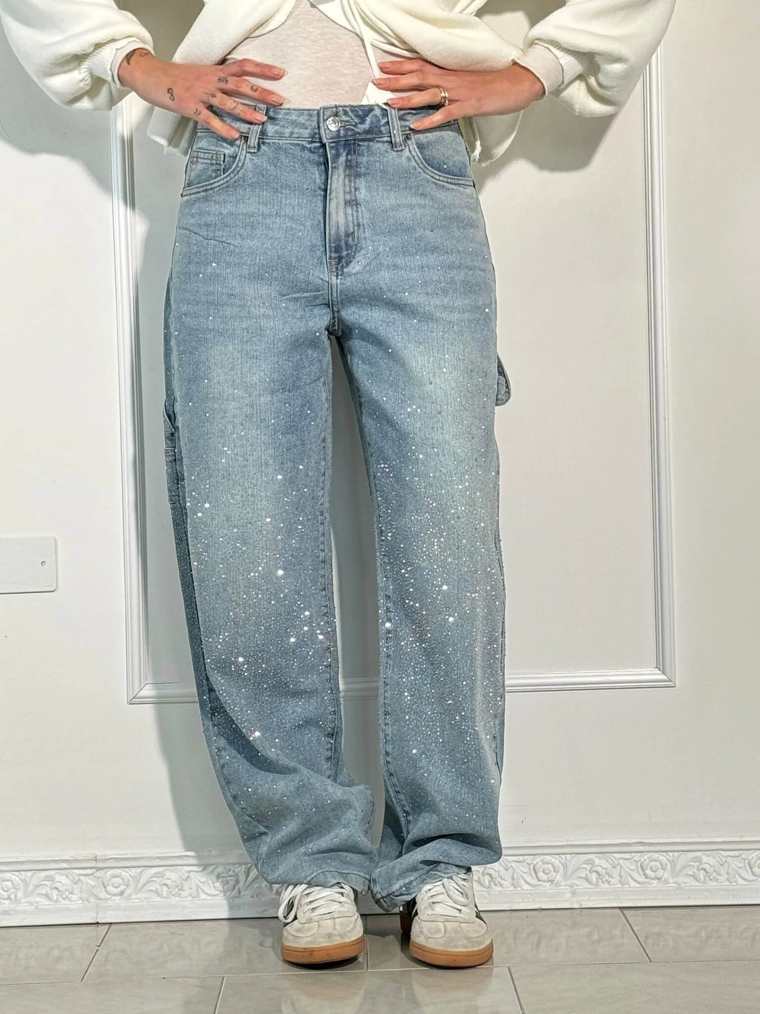 Amalia | Hoge taille broek met wijde pijpen en knoopzakken