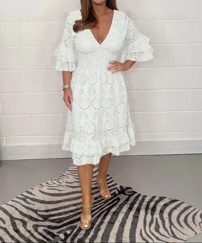 Krista – Romantische Geborduurde Midi Jurk